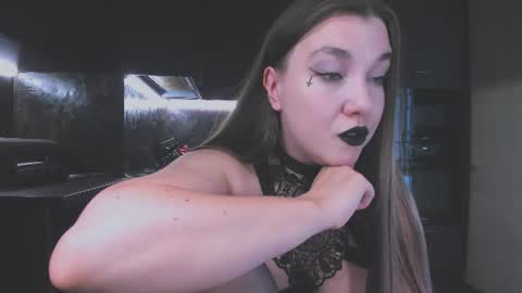 Snapshot of alisaxfox chatting on 07-10-26, 10:29 Alisa online show from 07-10-26, 10:29