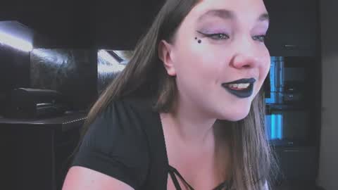 Snapshot of alisaxfox chatting on 07-11-26, 08:17 Alisa online show from 07-11-26, 08:17