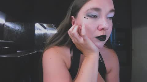 Snapshot of alisaxfox chatting on 07-16-26, 10:10 Alisa online show from 07-16-26, 10:10