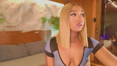 Alison Moon  online show from 04-04-26, 10:07