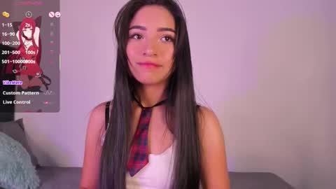 Snapshot of alissarose_ chatting on 01-10-26, 12:45 Mara Isabel online show from 01-10-26, 12:45
