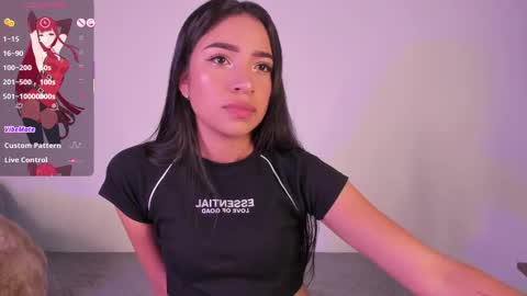 Snapshot of alissarose_ chatting on 01-10-26, 10:36 Mara Isabel online show from 01-10-26, 10:36