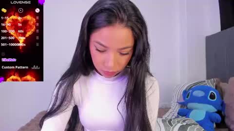 Snapshot of alissarose_ chatting on 07-22-26, 06:32 Mara Isabel online show from 07-22-26, 06:32