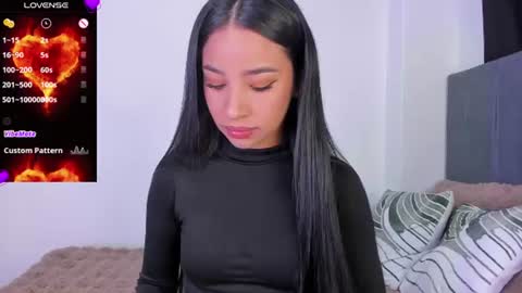 Snapshot of alissarose_ chatting on 07-24-26, 10:08 Mara Isabel online show from 07-24-26, 10:08