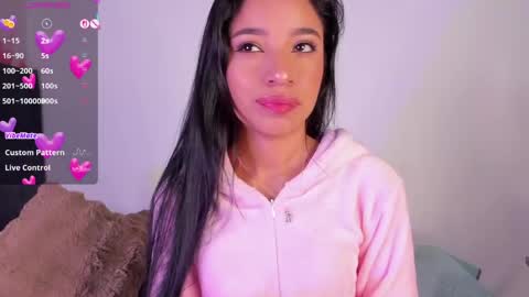 Snapshot of alissarose_1 chatting on 05-10-26, 02:39 alissarose_1 online show from 05-10-26, 02:39