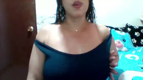 Snapshot of alisson_brand chatting on 01-10-26, 05:15 alisson brand online show from 01-10-26, 05:15