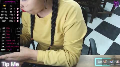 Snapshot of alix_beltran chatting on 01-19-26, 12:47 Alix online show from 01-19-26, 12:47