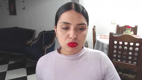 Snapshot of alix_beltran chatting on 02-04-26, 01:55 Alix online show from 02-04-26, 01:55