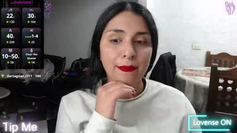 Snapshot of alix_beltran chatting on 03-18-26, 02:15 Alix online show from 03-18-26, 02:15