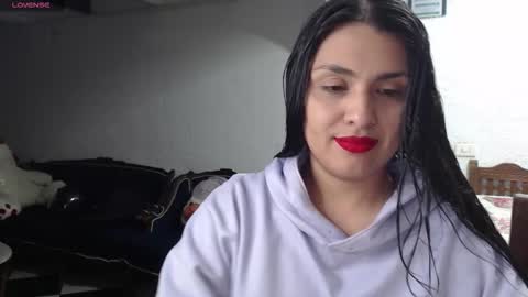 Snapshot of alix_beltran chatting on 03-20-26, 03:11 Alix online show from 03-20-26, 03:11