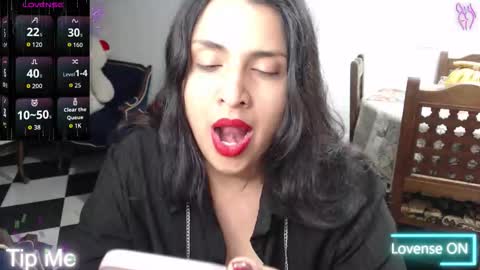 Snapshot of alix_beltran chatting on 03-25-26, 02:06 Alix online show from 03-25-26, 02:06