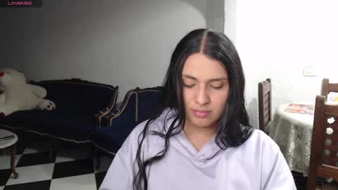 Snapshot of alix_beltran chatting on 03-28-26, 02:33 Alix online show from 03-28-26, 02:33