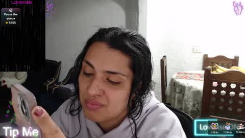 Snapshot of alix_beltran chatting on 04-06-26, 01:14 Alix online show from 04-06-26, 01:14
