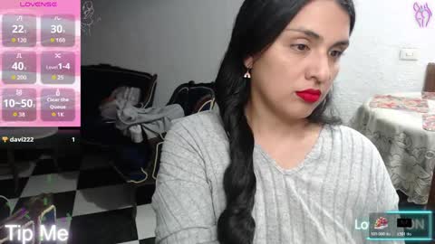 Alix online show from 05-27-26, 01:57