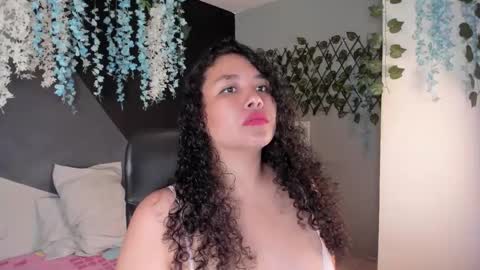 Snapshot of alixon_fiore5 chatting on 02-28-26, 06:58 alixon online show from 02-28-26, 06:58