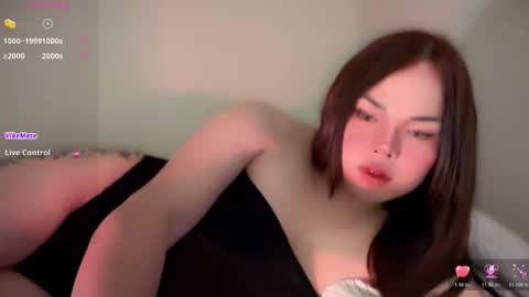 A CUTE GIRL NAME ALIYAH online show from 05-06-26, 01:05