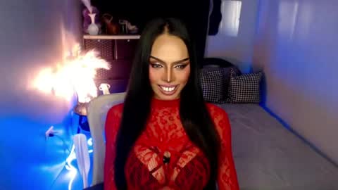 Snapshot of aliyahdeluxx chatting on 05-10-26, 06:40 aliyah online show from 05-10-26, 06:40