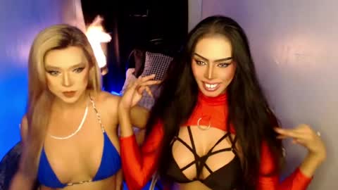 Snapshot of aliyahdeluxx chatting on 05-11-26, 09:48 aliyah online show from 05-11-26, 09:48