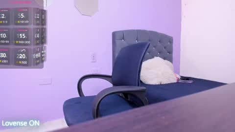 Snapshot of allanaa_0 chatting on 01-13-25, 11:52 allana online show from 01-13-25, 11:52