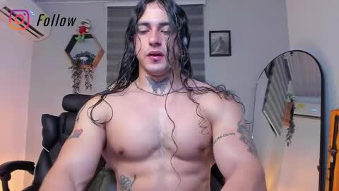 independent model 3 online show from 05-01-26, 04:17