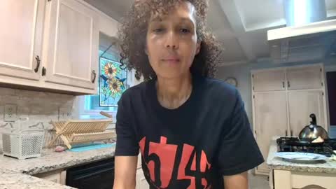 Snapshot of allgood4u chatting on 06-19-26, 06:01 wishlist on bio online show from 06-19-26, 06:01