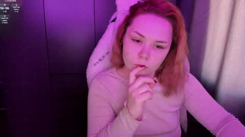 Snapshot of alli_zi chatting on 06-04-26, 10:10 Blair online show from 06-04-26, 10:10