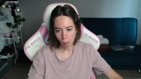 Snapshot of allie_hazie chatting on 07-05-26, 11:56 alice online show from 07-05-26, 11:56