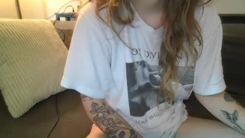 alliebearx online show from 07-17-26, 03:18