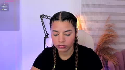 Snapshot of allison_owensxx chatting on 06-05-26, 11:05 Allison online show from 06-05-26, 11:05