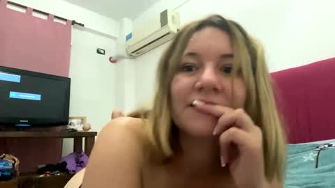 allisonlove2 online show from 04-13-26, 05:02