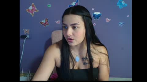 Snapshot of allisonn_smith18 chatting on 04-08-26, 02:11 Alisson online show from 04-08-26, 02:11