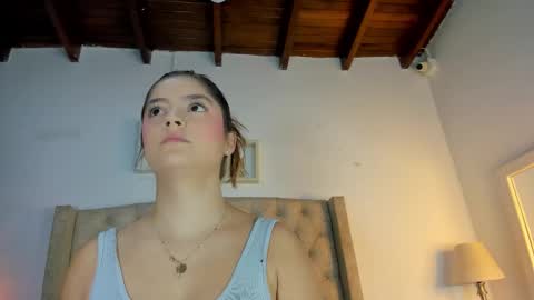 Snapshot of allisson_m chatting on 01-08-26, 12:07 allisson online show from 01-08-26, 12:07
