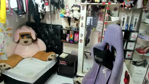 allsson_miller online show from 04-21-26, 01:42