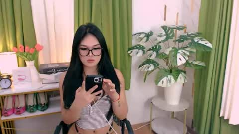 Snapshot of alluring_brianna08 chatting on 07-03-26, 03:35 Brianna online show from 07-03-26, 03:35