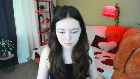 Snapshot of alluringeyess chatting on 06-20-26, 04:15 alluringeyess online show from 06-20-26, 04:15