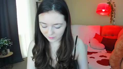 Snapshot of alluringeyess chatting on 07-11-26, 04:26 alluringeyess online show from 07-11-26, 04:26