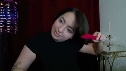 Snapshot of allyiah chatting on 11-05-25, 09:48 online show from 11-05-25, 09:48