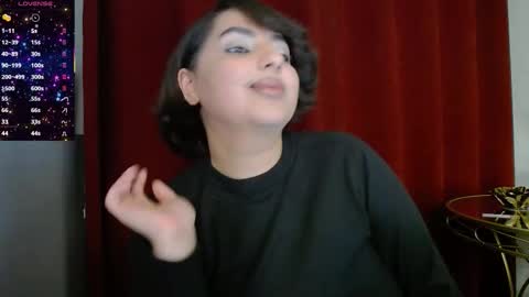 Snapshot of allyiah chatting on 11-15-25, 05:20 online show from 11-15-25, 05:20