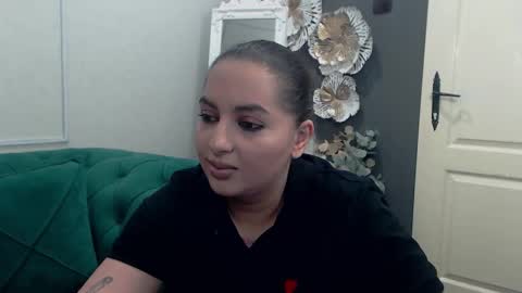 Snapshot of allyiah chatting on 03-07-26, 08:50 online show from 03-07-26, 08:50