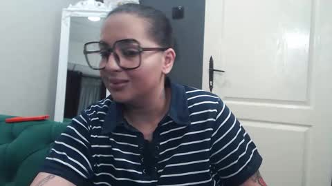 Snapshot of allyiah chatting on 03-15-26, 05:41 online show from 03-15-26, 05:41