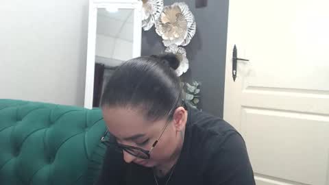 Snapshot of allyiah chatting on 03-28-26, 04:50 online show from 03-28-26, 04:50