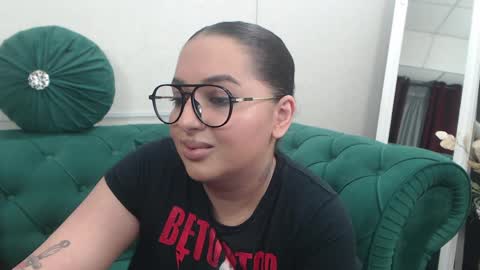 Snapshot of allyiah chatting on 03-29-26, 03:12 online show from 03-29-26, 03:12