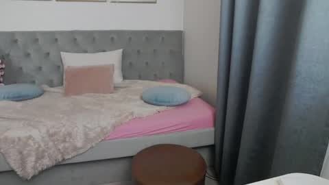 Snapshot of allyiah chatting on 05-26-26, 04:36 online show from 05-26-26, 04:36