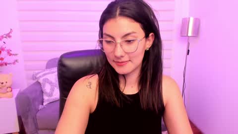 Snapshot of allysonmorgan_ chatting on 12-09-24, 06:25 allyson online show from 12-09-24, 06:25