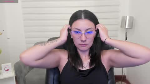 Snapshot of allysonmorgan_ chatting on 12-30-24, 11:26 allyson online show from 12-30-24, 11:26