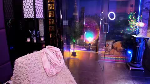 Alma online show from 04-16-26, 05:52