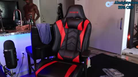 Almightycnote online show from 04-11-26, 08:57