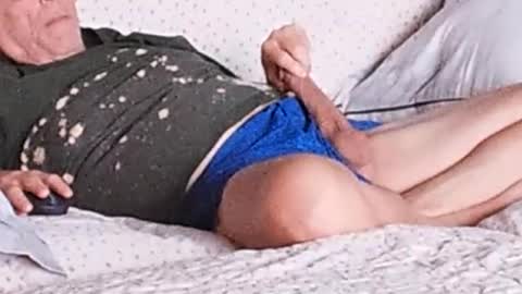 almost 9 online show from 09-29-25, 10:42