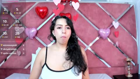 Snapshot of alondramendez chatting on 02-22-25, 05:02 AlondraMendez online show from 02-22-25, 05:02