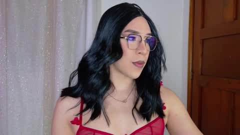 Hazel Bowie online show from 02-21-26, 10:00